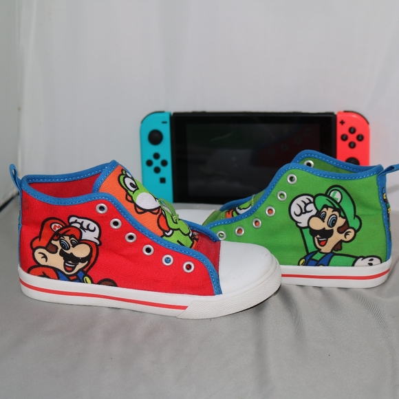 Super Mario shoes with nintendo switch  And luigi's mansion game - Picture 3 of 4
